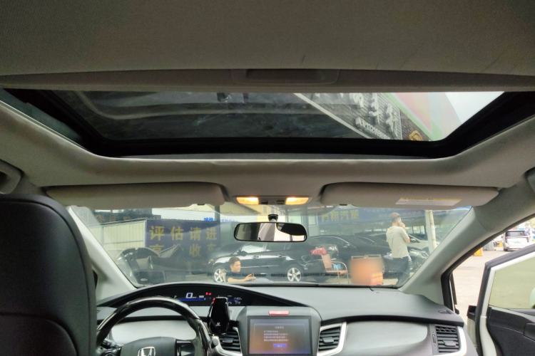 Used Honda Jade 2016 1.8L Automatic Comfort Elite Version 5 Seats
