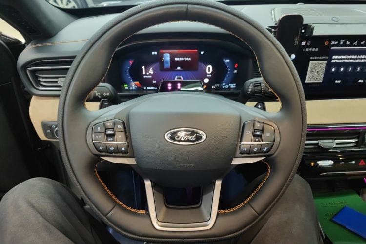 Used Ford Explorer 2024 2.3T EcoBoost Kunlun Peak Edition 7-Seater
