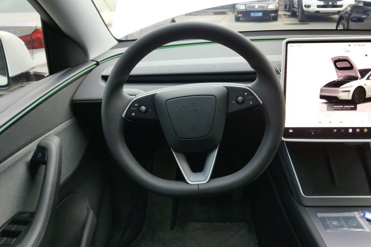 Used Tesla Model Y 2025 Rear-Wheel-Drive Version