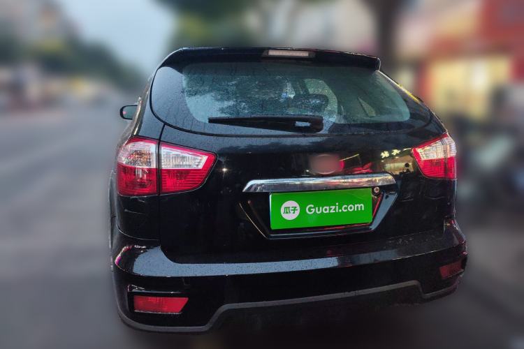 Used BYD S6 2014 2.0L Manual Luxury 5-Seater
