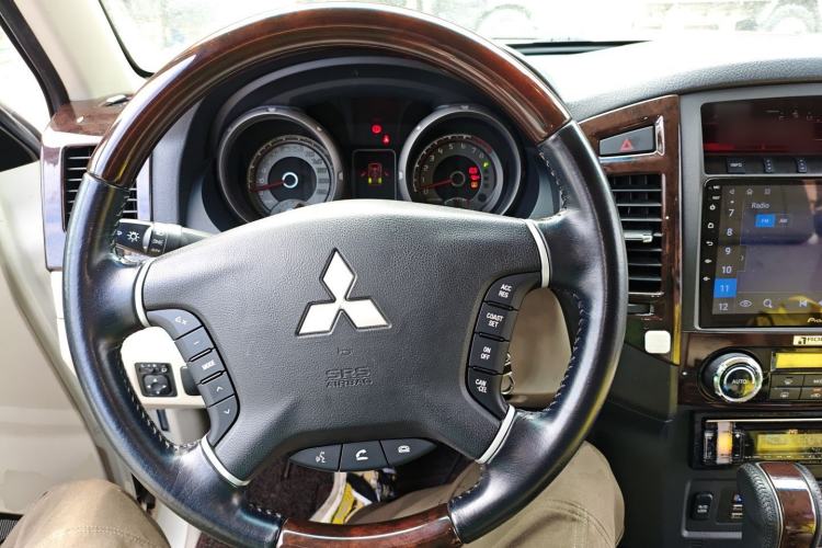 Used Mitsubishi Pajero 2018 V97 3.8L 5-Door GLS Sunroof – Middle East
