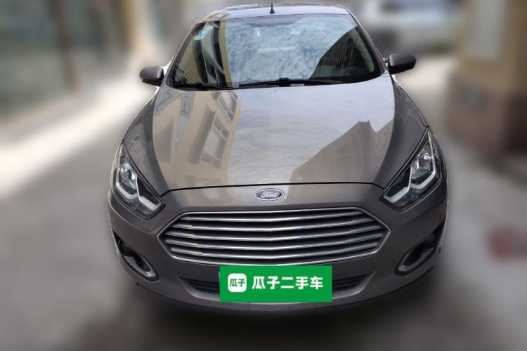 Used Ford Escort 2015 1.5L Automatic Fashion Model Front