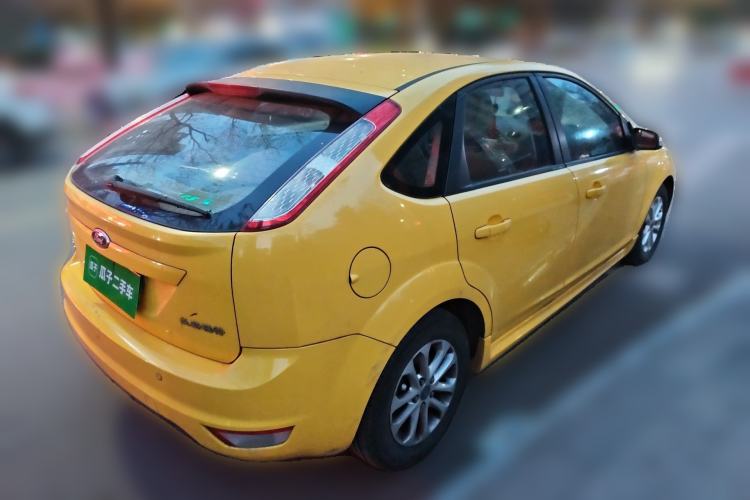 Used Ford Focus 2012 Hatchback Classic 1.8L Manual Fashion Edition
