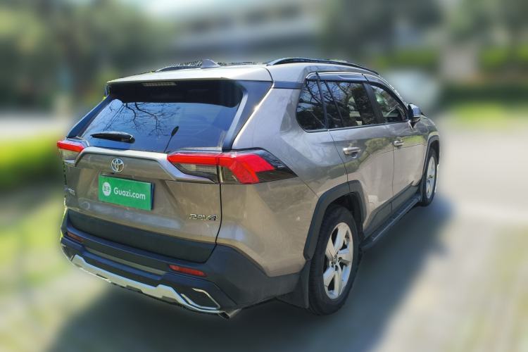 Used Toyota RAV4 2021 2.0L CVT Two-Wheel Drive Fashion PLUS Edition