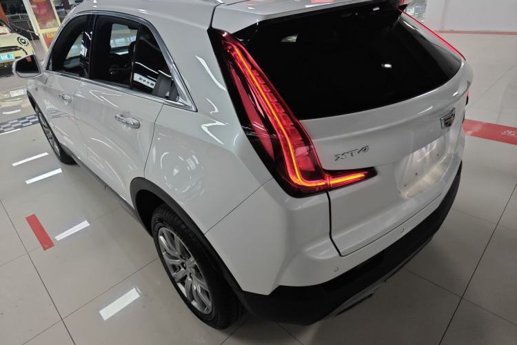 Used Cadillac XT4 2021 28T Two-Wheel Drive Luxury Version
