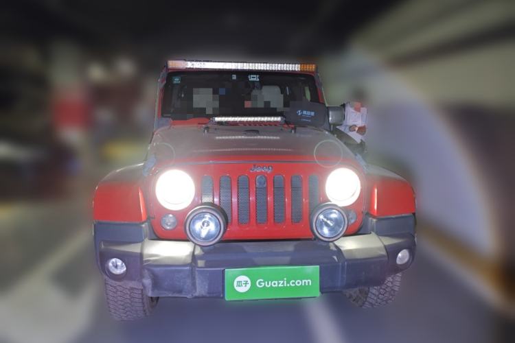 Used Jeep Wrangler 2014 2.8TD Sahara Four-Door Edition
