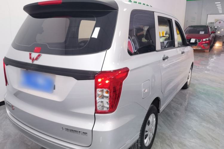 Used Wuling Hongguang 2021 1.5L Revised S Base Version with Electric Power Steering LAR
