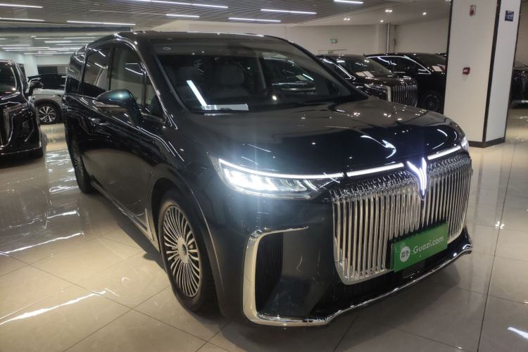 Used VOYAH Dream 2025 PHEV Four-Wheel-Drive Flagship Kunpeng Edition Front Right 45 Deg