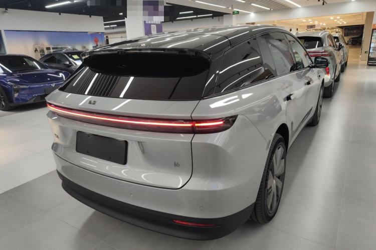 Used Li Auto Li Auto i6 2025 Model Four-Wheel-Drive Standard Type