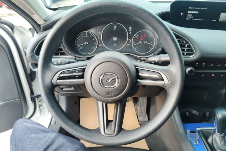 Used Mazda 3 Axela 2020 1.5L Automatic ZhiMei Edition Steering Wheel
