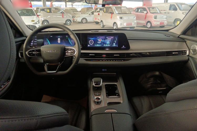 Used Chery Fengyun A8 2025 Model 70km Standard Version