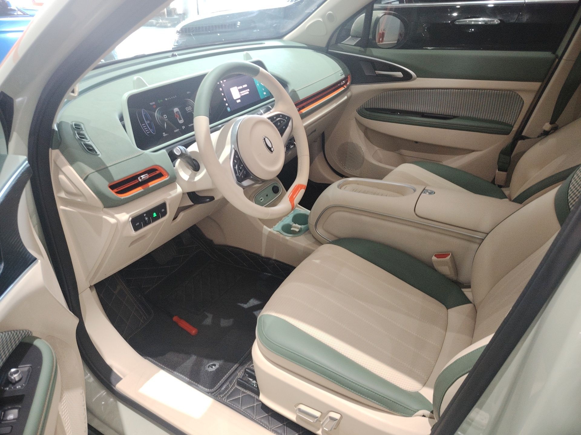 المقاعد الأمامية داخل السيارة