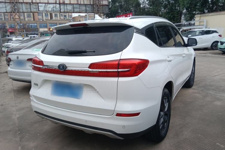 Used BYD Song 2020 Classic Edition 1.5T Manual Luxury Model
