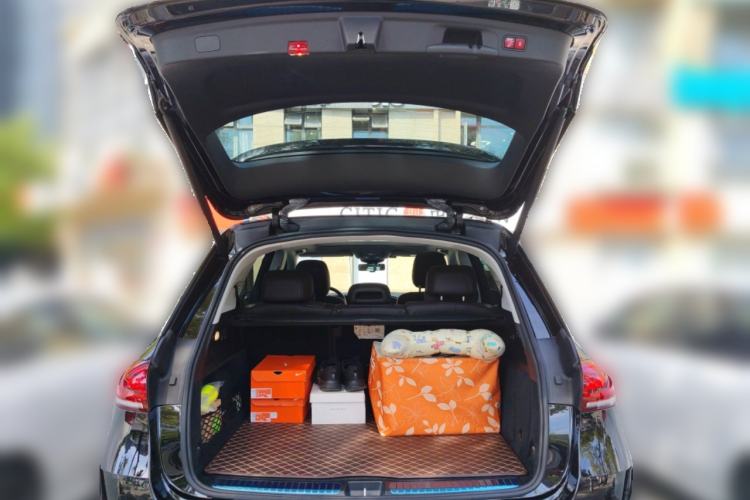 Used Mercedes-Benz GLE 2023 GLE 350 4MATIC Stylish Model Trunk