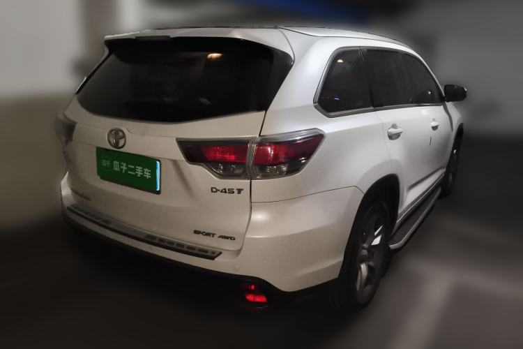 Used Toyota Highlander 2015 2.0T Four-Wheel Drive Luxury Edition 7-Seater Rear Right 45 Deg