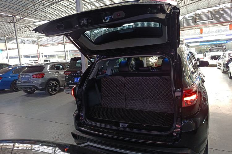 Used Toyota Highlander 2018 2.0T Four-Wheel Drive Luxury Version 7 Seats China VI Standard Trunk