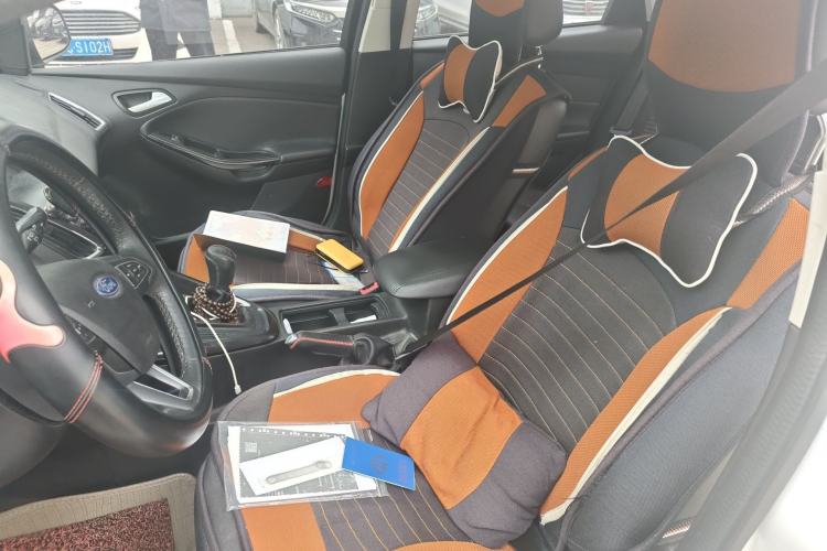 Used Ford Focus 2017 Sedan 1.6L Manual Fashion Edition Smart Drive Version
