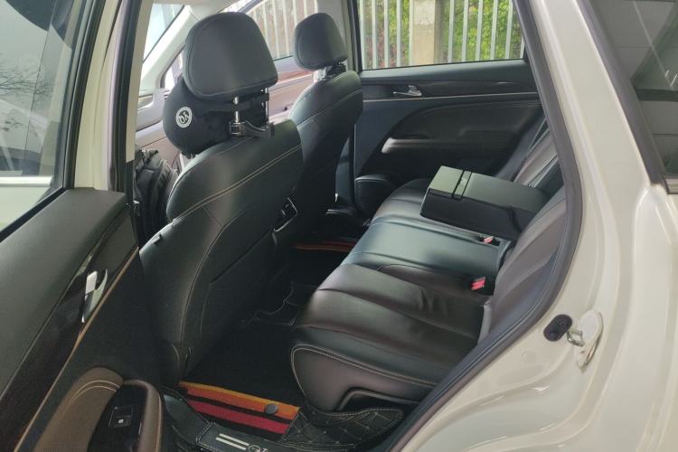 Used GAC Trumpchi GS5 2019 270T Automatic Luxury Edition Left Rear Seat