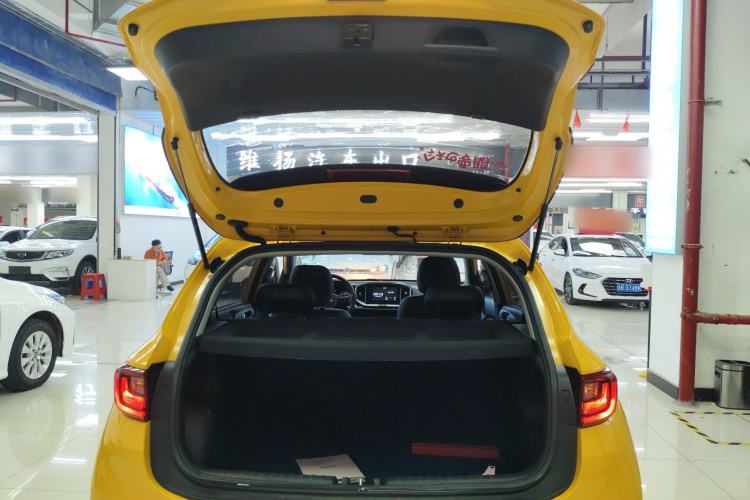 Used Kia kx1 Stonic 2021 1.4L CVT Sunroof Model Trunk