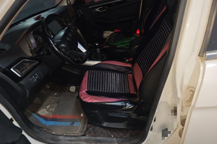 Used Zotye Domy X5 2015 1.5T Manual Luxury Version China IV Standard Left Front Seat