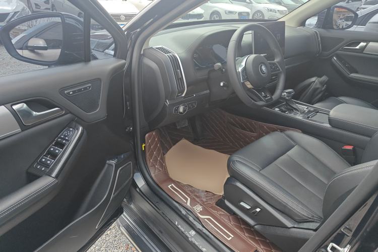 Used BYD Tang 2019 2.0T Automatic SmartConnect Luxury Version 5 Seats China VI Standard
