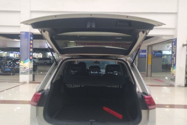 Used Volkswagen Tiguan L 2019 330TSI Automatic Two-Wheel Drive Panoramic Comfort Edition China VI Standard