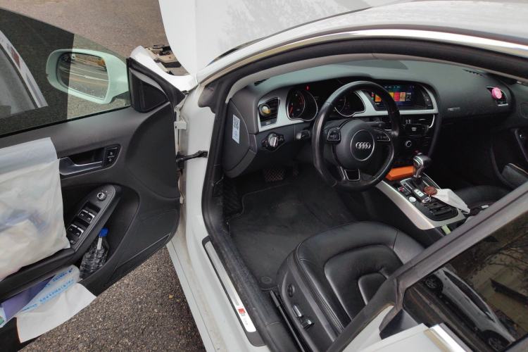 Used Audi A5 2016 Restyled Sportback 45 TFSI Comfort Version Driver Seat