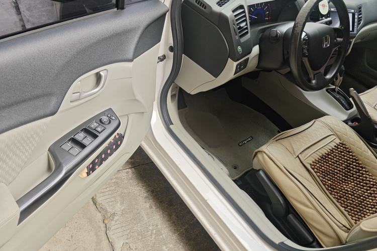 Used Honda Civic 2014 1.8L automatic comfort version Driver Seat