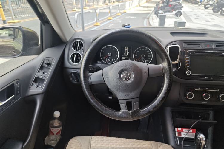 Used Volkswagen Tiguan L 2016 300TSI Automatic Two-Wheel Drive Trend Edition