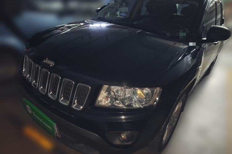 Used Jeep Compass 2012 2.4L four-wheel-drive sport version