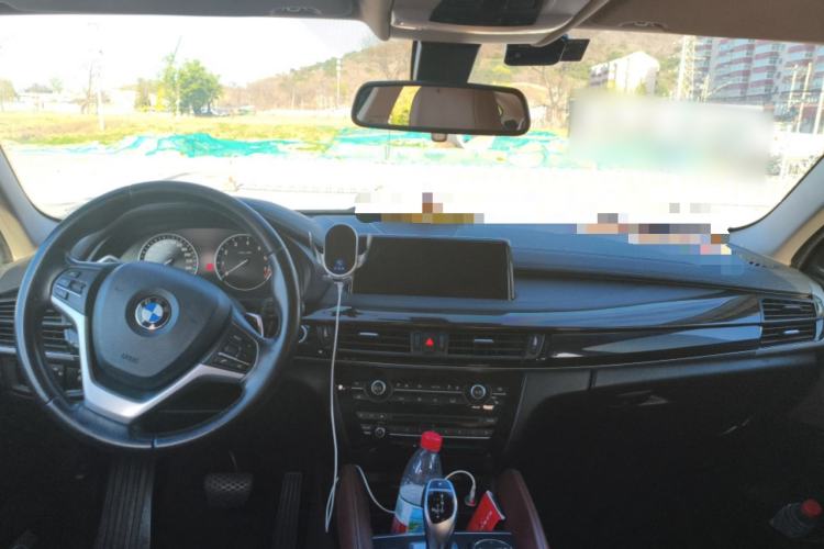 Used BMW X6 2015 xDrive35i Leading Model Center Console