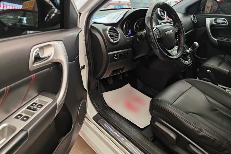 Used Haval H6 2015 Upgraded Model 1.5T Manual Two-Wheel Drive Elite Version