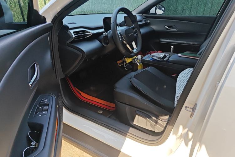 Used BYD e7 2025 Model 520 Smart Mobility Edition
