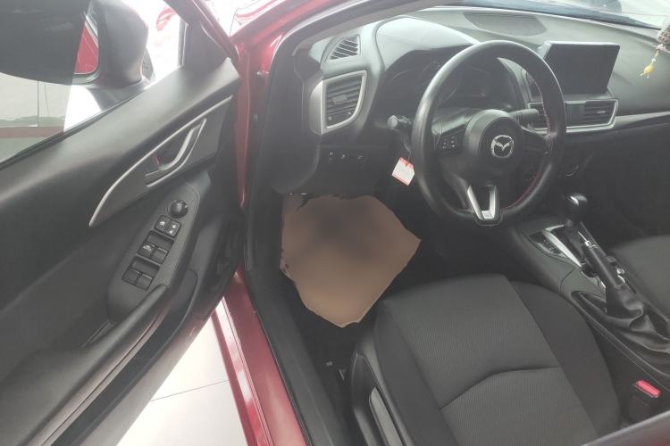 Used Mazda 3 Axela 2017 Sedan 1.5L Automatic Comfort Model Emission Standard China V Driver Seat