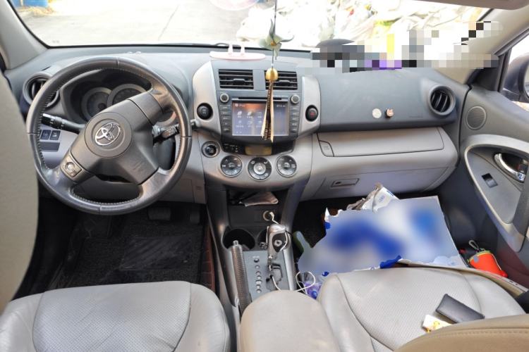 Used Toyota RAV4 2009 2.4L Automatic Luxury Navigation Edition
