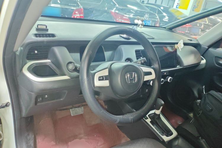 Used Honda Fit 2021 1.5L CVT Trendy Edition Center Console