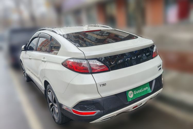 Used Venucia T90 2018 2.0L CVT Smart Connect Luxury Edition China V Standard
