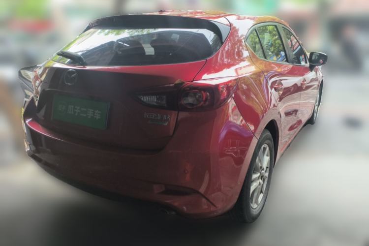 Used Mazda 3 Axela 2019 Cloud-Control Edition Hatchback 1.5L Automatic Comfort Model China VI Standard Rear Right 45 Deg