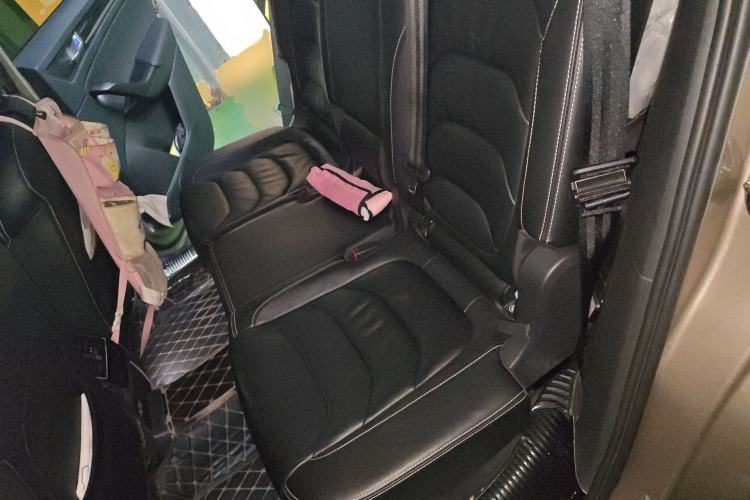 Used Skoda Kodiaq 2019 Facelifted TSI330 7-Seater Two-Wheel-Drive Deluxe Enjoyment Version China V Emission Standard Left Rear Seat