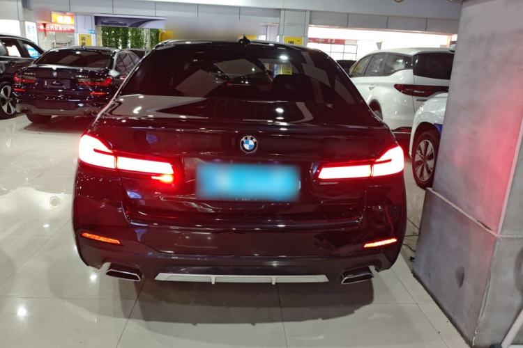 Used BMW 5 Series 2021 Facelifted 530Li Leading Edition M Sport Package
