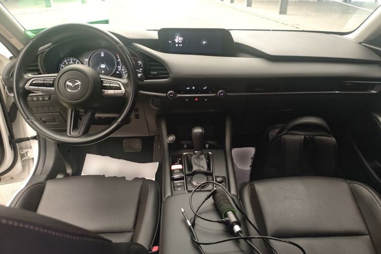 Used Mazda Mazda 3 Axela 2021 1.5L Automatic Luxury Version
