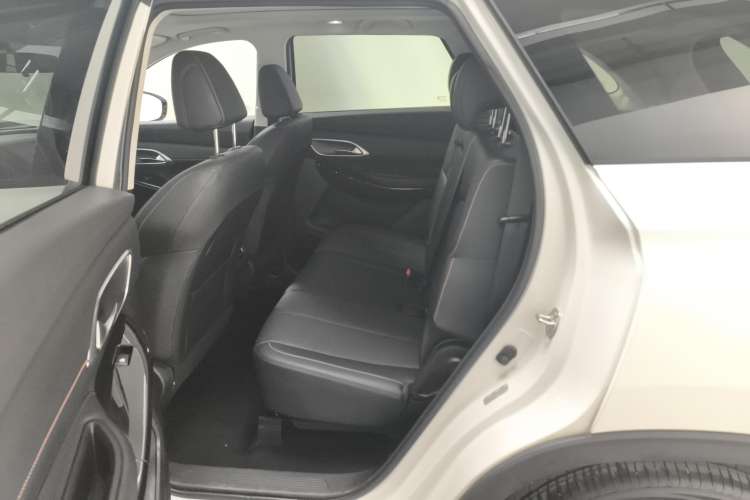 Used CHANGAN X7 PLUS 2024 1.5T Automatic Luxury 7-Seater Left Rear Seat