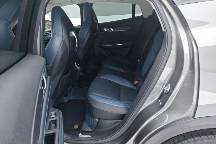 Used Lynk & Co 05 2020 2.0TD Two-Wheel Drive Shine Halo