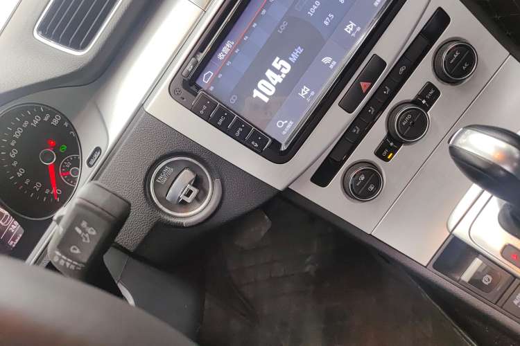 Used Volkswagen Magotan 2016 1.8TSI Smart Enjoyment Leading Model