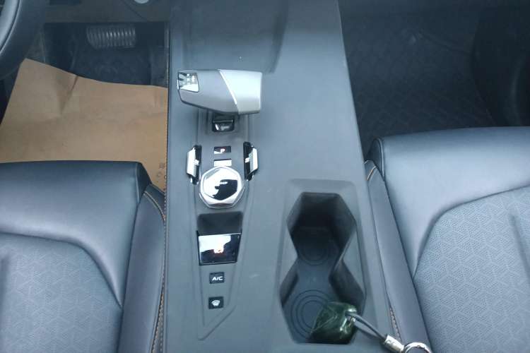 Used Oshan Z6 New Energy 2023 ZhiDian iDD 150KM Flagship PLUS