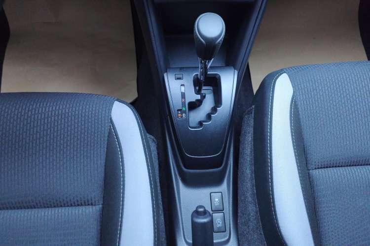 Used Toyota YARiS L Zhi Xiang 2022 1.5L CVT Leading PLUS Edition Gear Lever