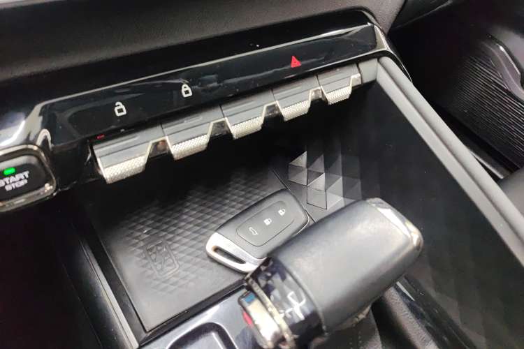 Used Baojun RC-5 2020 1.5T CVT Smart Shine Flagship Edition
