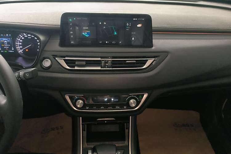 Used CHANGAN Ruicheng CC 2022 Blue Whale Edition 1.5T DCT Luxury Model
