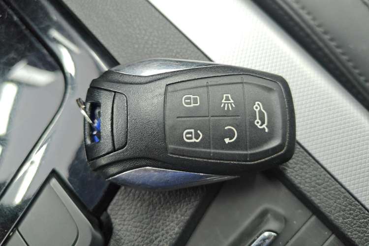 Used Soueast DX5 2021 1.5T CVT Prestige Model
