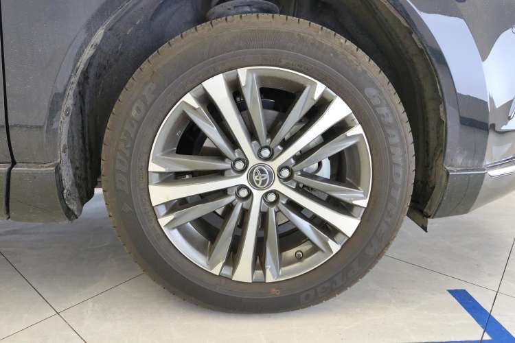 Used Toyota Venza 2023 2.0L CVT Two-Wheel Drive Luxury Edition